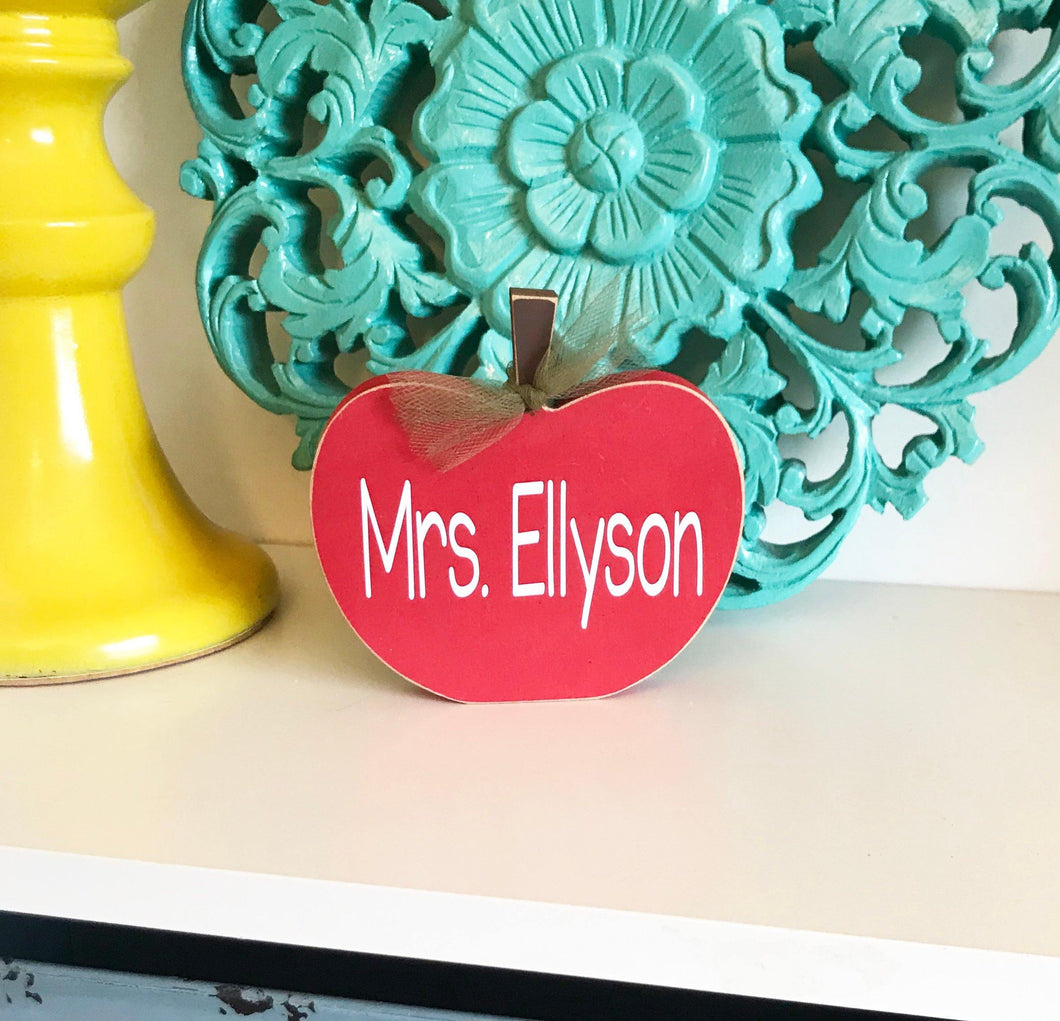 Personalized Teacher Gift - Apple Desk Name Plate